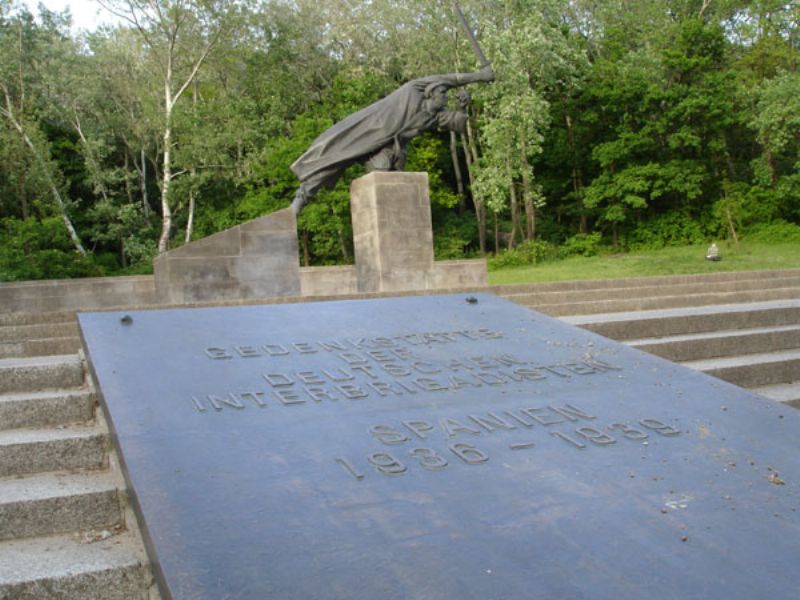 Memorial to German International Brigadeers